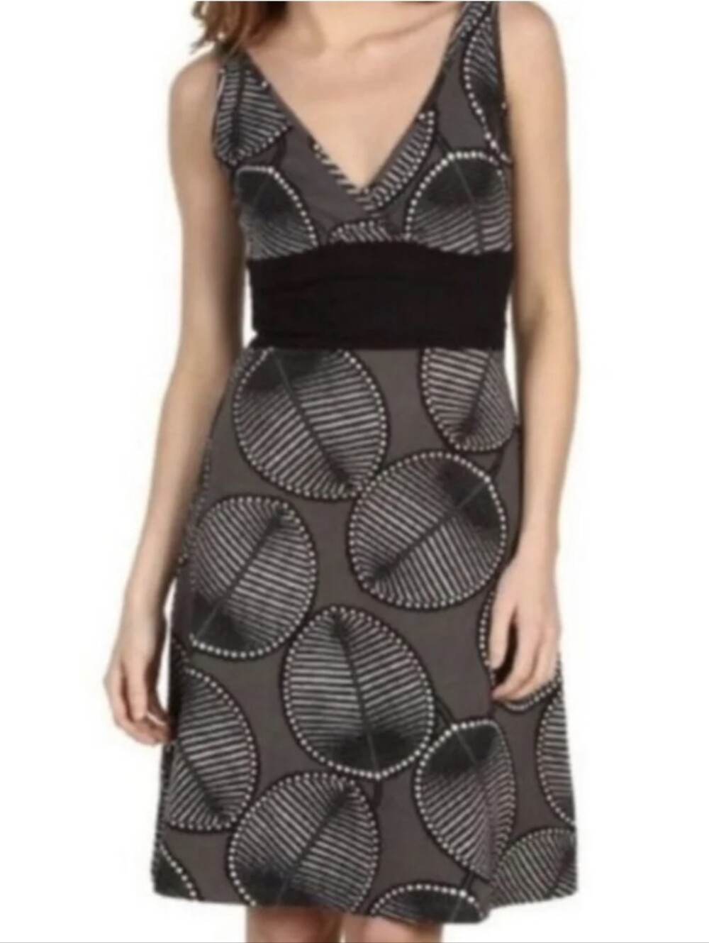 Patagonia Margot Gray Leaf Dress Size Medium